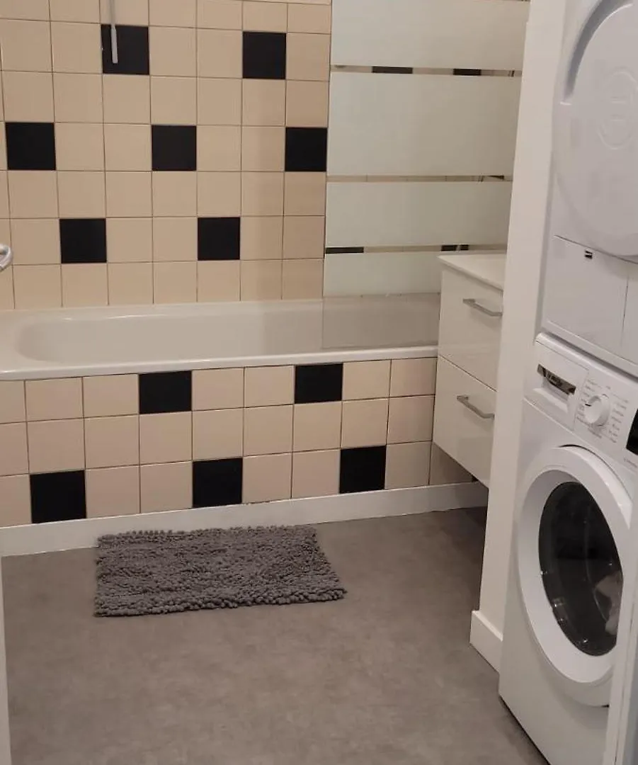 3 Bedrooms Apartment Paris 16 - Michel Ange 0*,